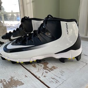 NIKE Kids HUARACHE Baseball Cleat Black/White Volt 6.0Y